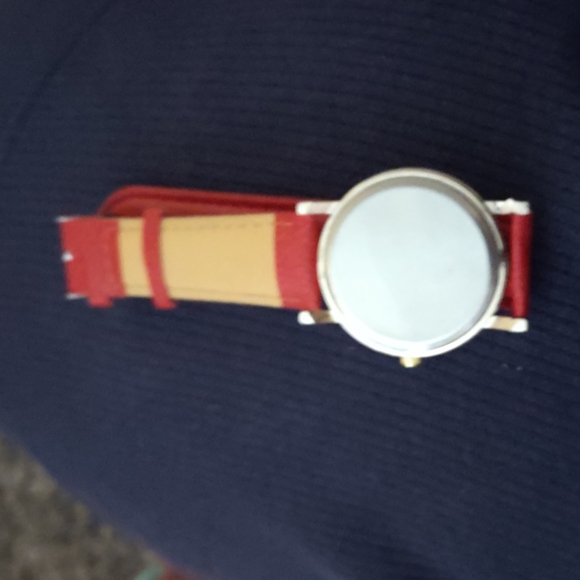 Coca cola faux leather watch. 40 minute sale . Offers needed please. - Picture 2 of 4